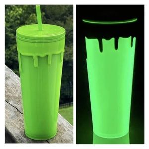 Starbucks Halloween 🎃 2023 glow in the dark cup